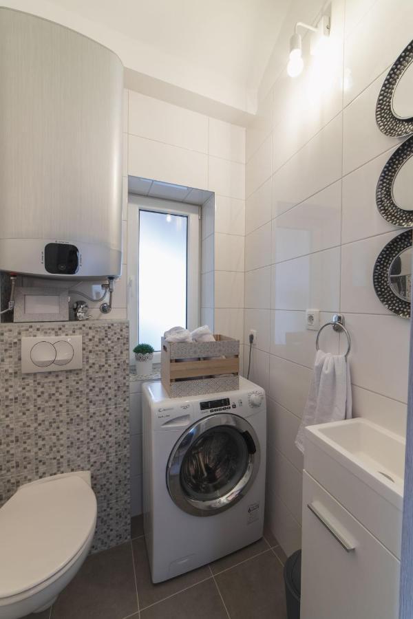Apartment Fiora Kastela Luaran gambar